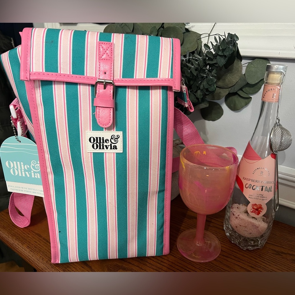 Ollie & Olivia-Bundle Bag, Raspberry Hibiscus Cocktail, Strainer, Pink Glass